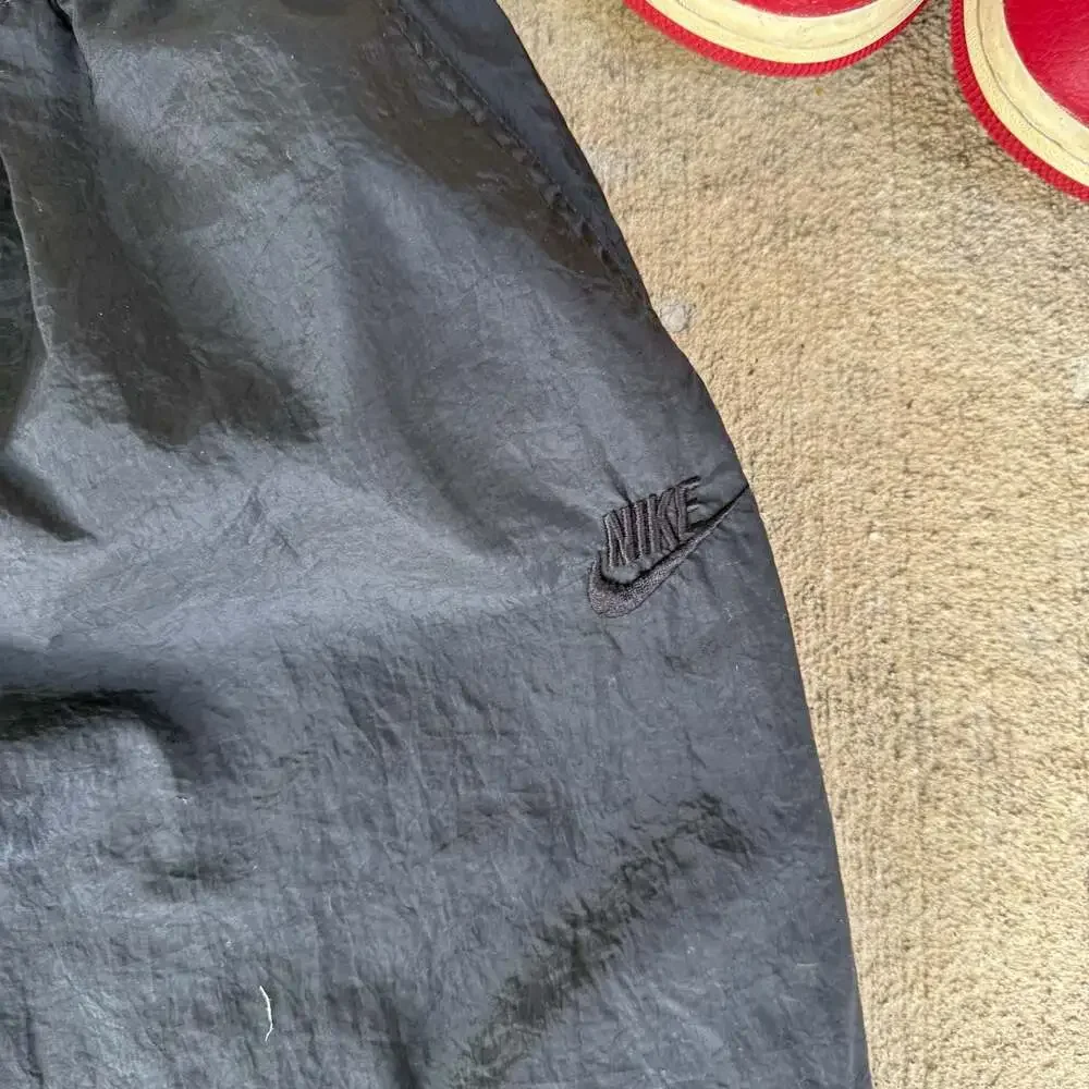 Vintage Nike Black Nylon Track Pants Joggers Y2K Mens Large Swoosh